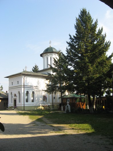 manast.1559-1568 de Petru cel Tanar 1647 Matei Basarab - Bucuresti 3 zona Colentina Plumbuita Tei