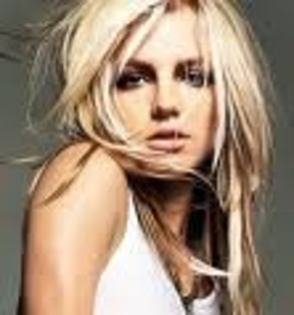 CA2J0TIB - Britney Spears