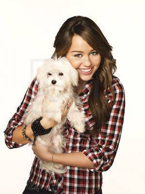 QPARTMWUKFWISWHTCFJ - Miley Cyrus 001 - Miley Cyrus