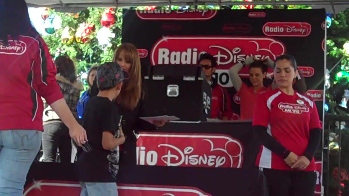 Debby Ryan Meet and greet 0365