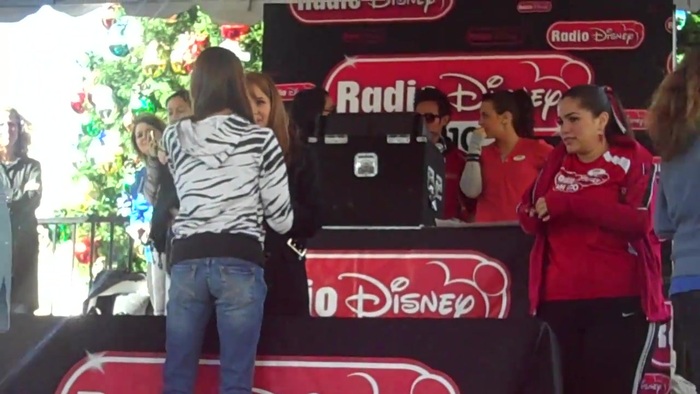 Debby Ryan Meet and greet 0550
