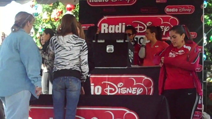 Debby Ryan Meet and greet 0555