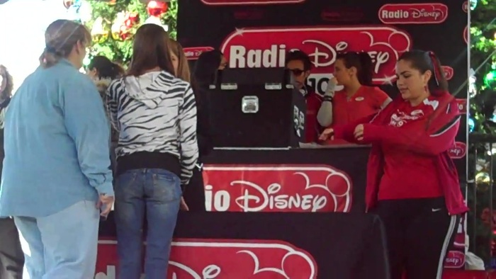 Debby Ryan Meet and greet 0557 - Debby - Meet - and - Greet