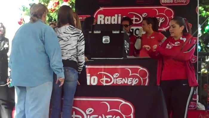 Debby Ryan Meet and greet 0560