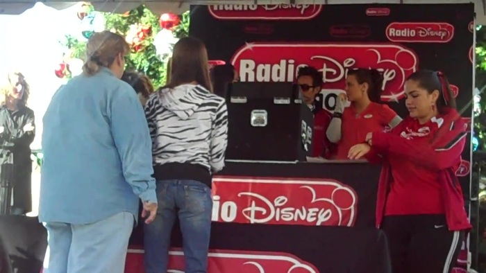 Debby Ryan Meet and greet 0567 - Debby - Meet - and - Greet