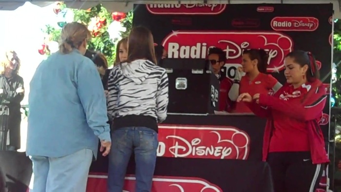 Debby Ryan Meet and greet 0568 - Debby - Meet - and - Greet