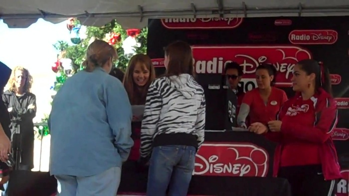 Debby Ryan Meet and greet 0604 - Debby - Meet - and - Greet