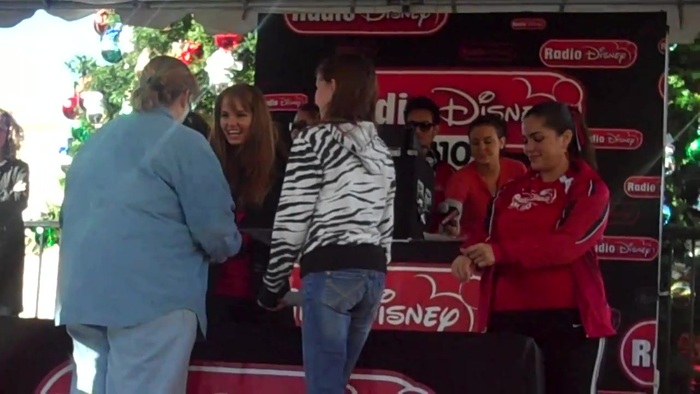 Debby Ryan Meet and greet 0608 - Debby - Meet - and - Greet