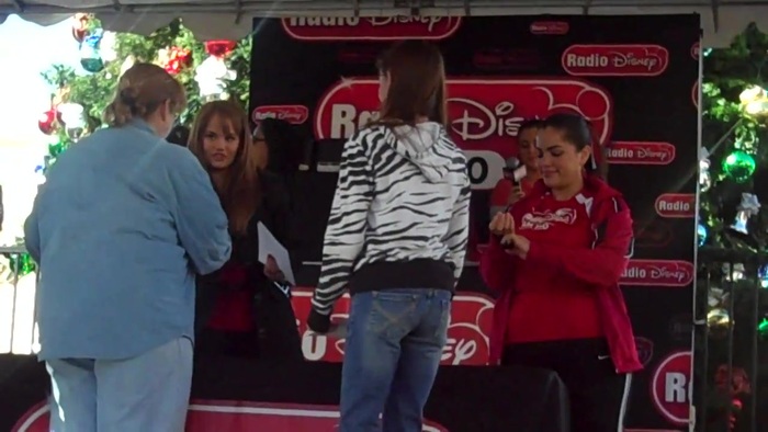 Debby Ryan Meet and greet 0613