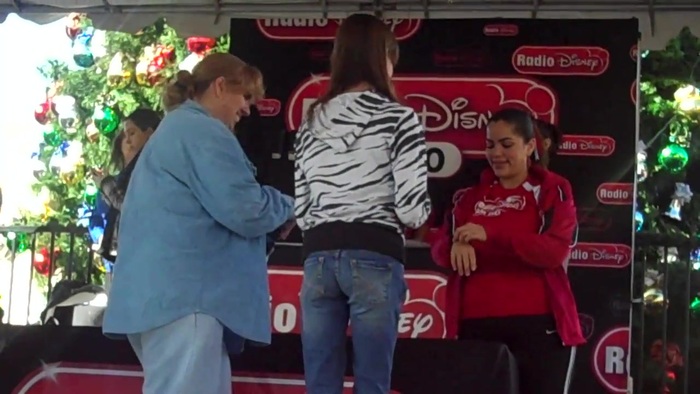 Debby Ryan Meet and greet 0619