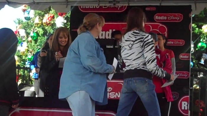 Debby Ryan Meet and greet 0623 - Debby - Meet - and - Greet