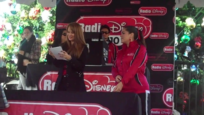 Debby Ryan Meet and greet 0819