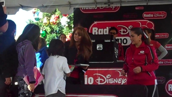 Debby Ryan Meet and greet 1500