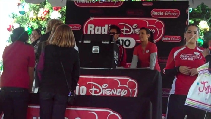 Debby Ryan Meet and greet 0100