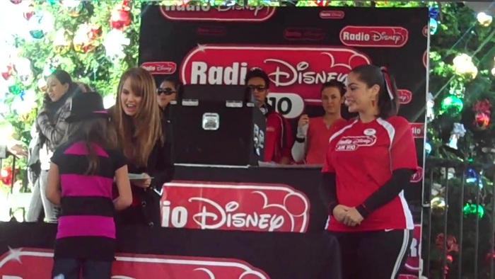 Debby Ryan Meet and greet 0438