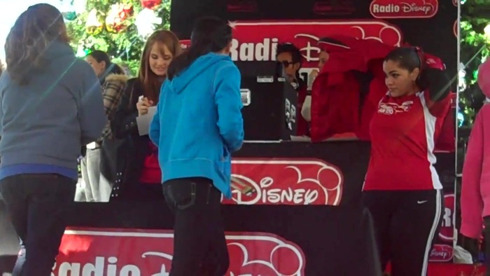 Debby Ryan Meet and greet 0516