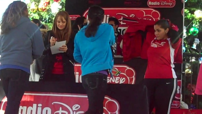 Debby Ryan Meet and greet 0518