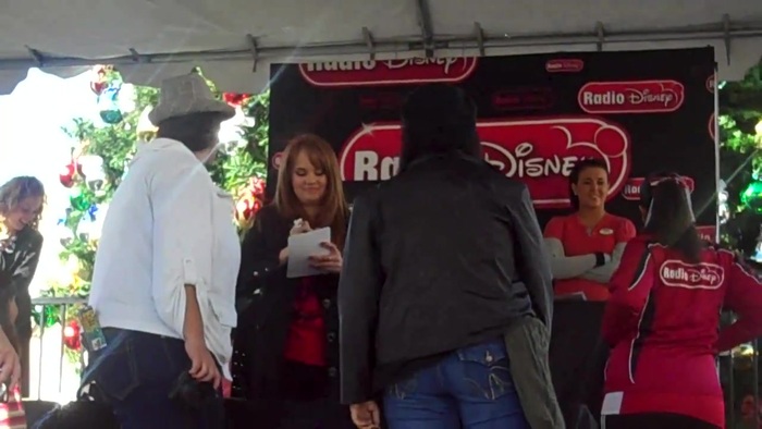 Debby Ryan Meet and greet 1213 - 0 - - Pozele - mele - cu - Debbz
