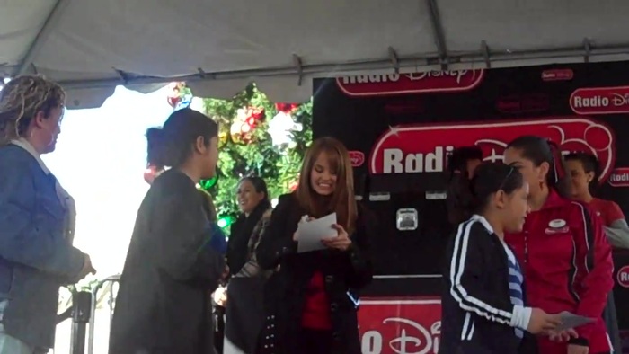 Debby Ryan Meet and greet 1400