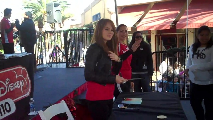 Debby Ryan meet & greet 28 - 0 - - Pozele - mele - cu - Debbz