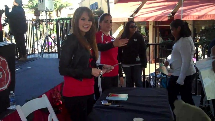 Debby Ryan meet & greet 31 - 0 - - Pozele - mele - cu - Debbz
