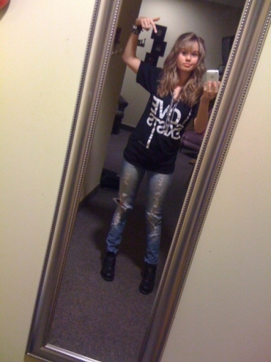 normal_123 - Twitter - Pics