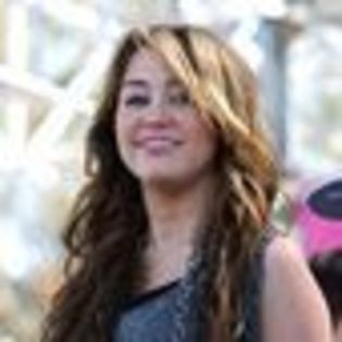 miley-cyrus-687742l-thumbnail_gallery