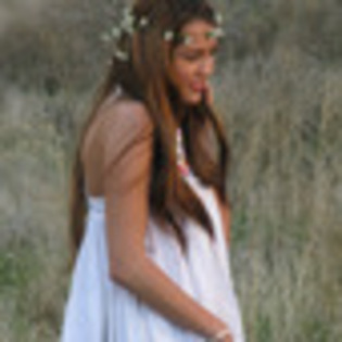 miley-cyrus-851510l-thumbnail_gallery