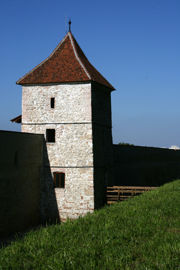 poza-brasov-turn-zid-cetate