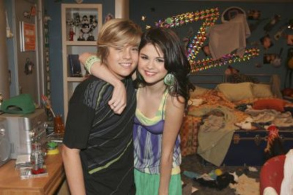 Dylan Sprouse and Selena Gomez - Dylan si Cole Sprouse
