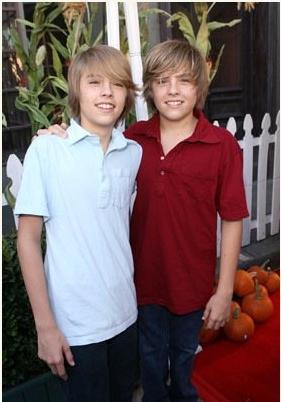 Dylan_Sprouse_1255595179_0 - dylan si cole sprouse si prietenii