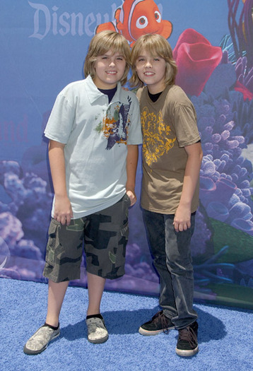 sprouse_nemo - Dylan si Cole Sprouse - poze cu Dylan si Cole Sprouse