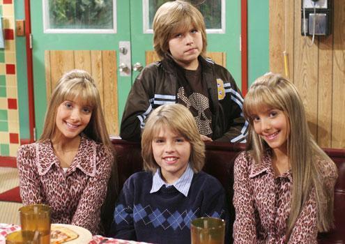 the-suite-life-of-zack-and-cody-607562l-imagine - dylan si cole sprouse si prietenii - poze cu Dylan si Cole Sprouse