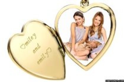 UIELARXZJFLLZYIQYVW - Medalioane Hannah Montana