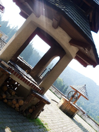 gratar, fantana... - de peste tot