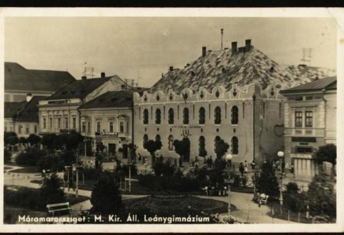 Liceul de fete-azi, Liceul ucrainian - imagini din alte vremuri