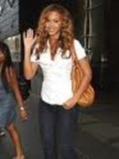 25326599_CNVBHGFUN - beyonce