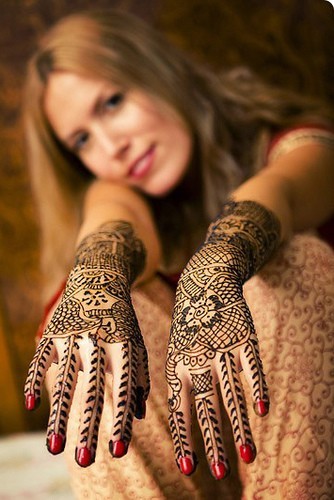 Bridal-Mehndi-Designs-For-Hands-201010 - dmg -si mai multe