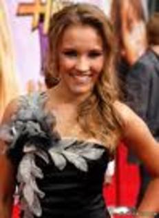 ND6QT - M Emily Osment M