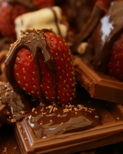 Chocolate_and_Strawberries_3_by_NerdyArtist - aAa Ciucalata aAa