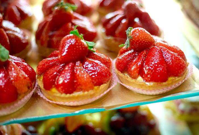 Boulangerie_Strawberry_Tarts_by_lilkoda16 - aAa Capsuniciiii aAa