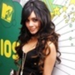 vanessa-hudgens-735994l-thumbnail_gallery vanessa-hudgens-735994l-thumbnail_gallery
