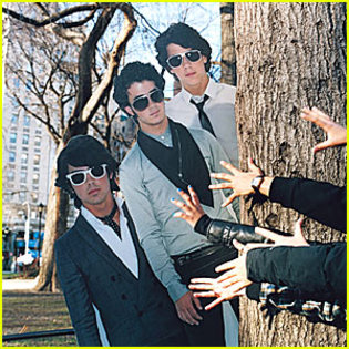 jonas-brothers-purity-rings - jonas