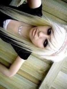 imagesCA4M58T0 - emo girls