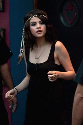 Selena_Gomez_2_1_2_3_4 - O_oSellyO_o