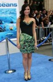 Eu!!Va multumesc foarte mult!Sunt cu adevarat incantata.