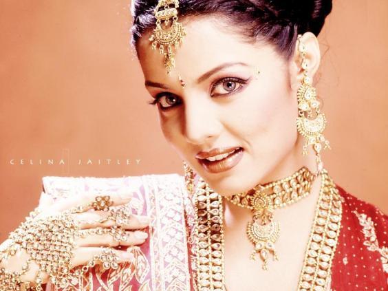 celina-jaitley-wallpaper - accesorii si bijuterii  indiene