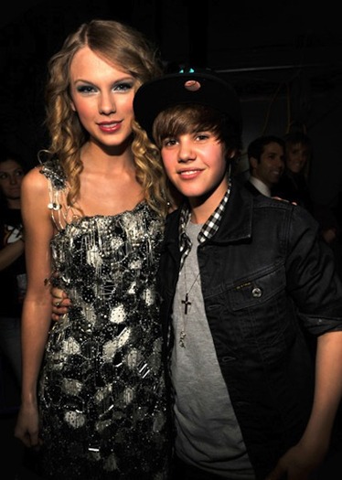 bieber-taylor-1