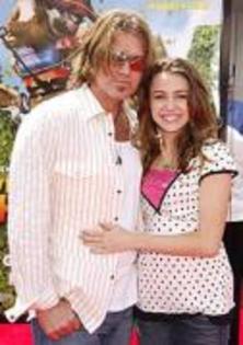 VCGZNMTRPCXBHQAJBBD - poze cu Maily Cyrus