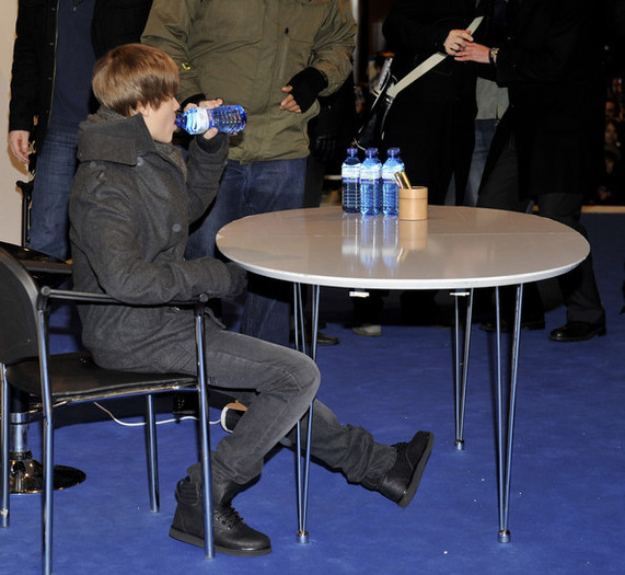 justinbieberjustinbiebeo